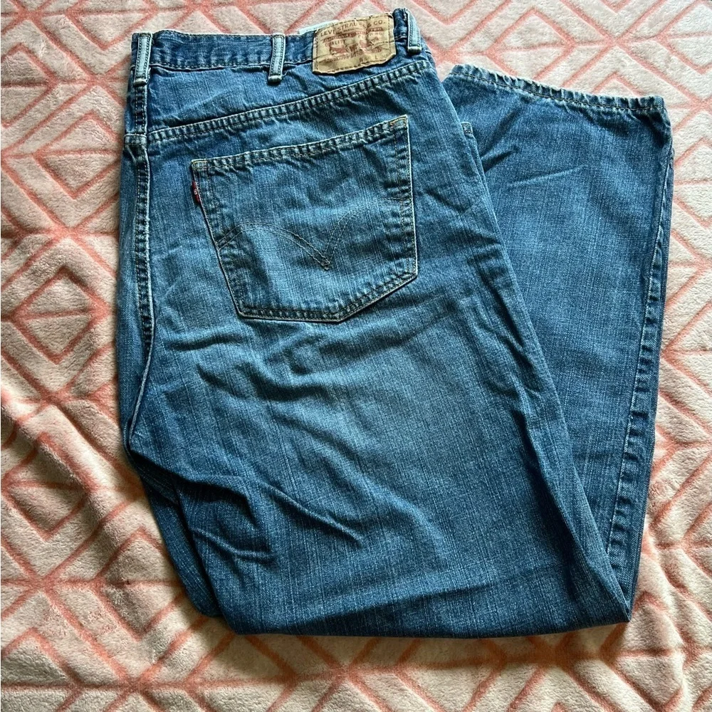 Levis levi relaxed